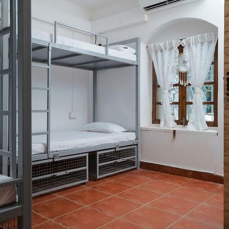 The White Balcao Hostel Panadzsi Kültér fotó
