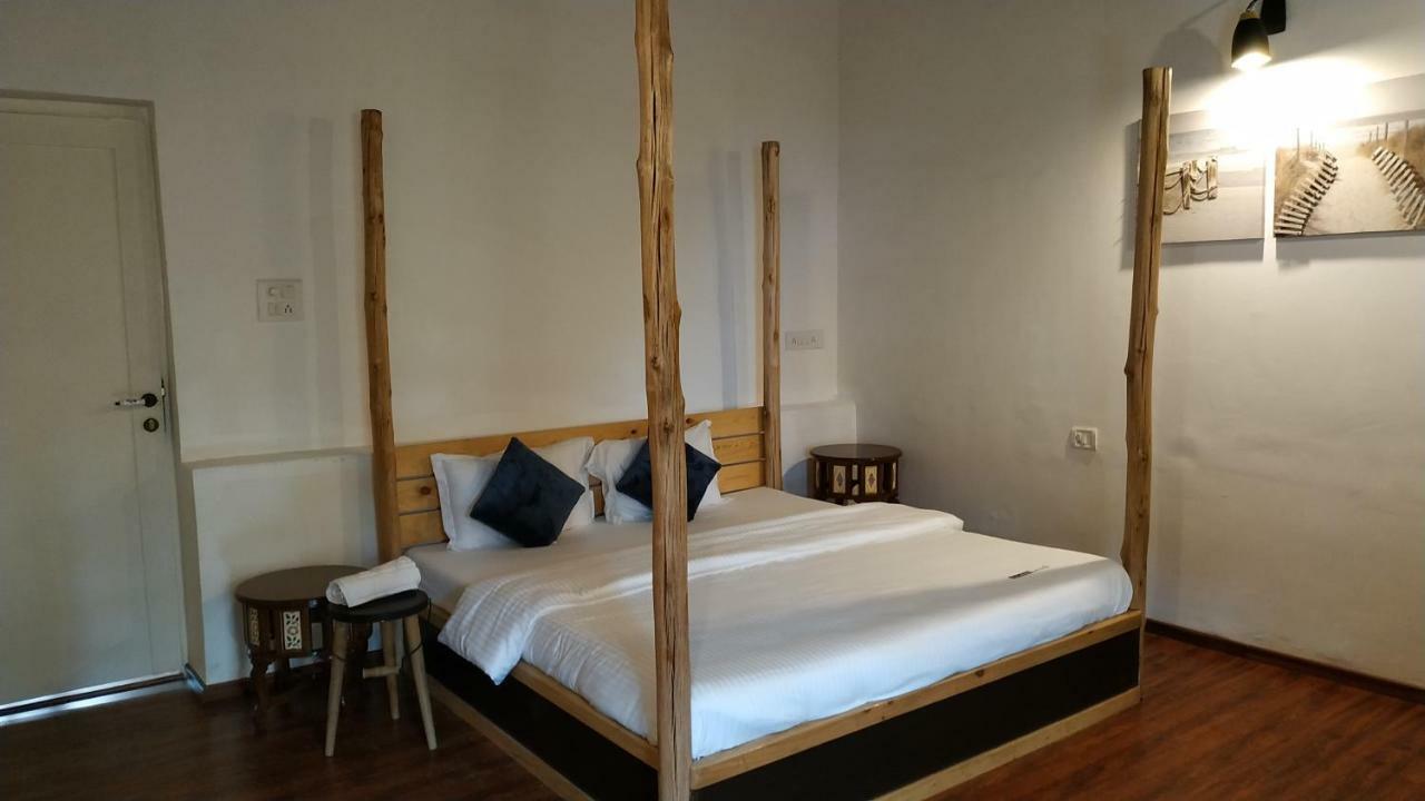The White Balcao Hostel Panadzsi Kültér fotó